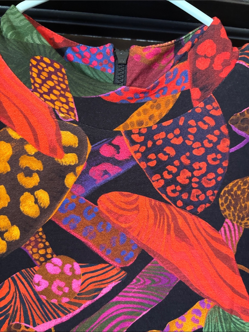 FARM Rio Leopard Mushroom Jersey Dress - Picture 3 of 12